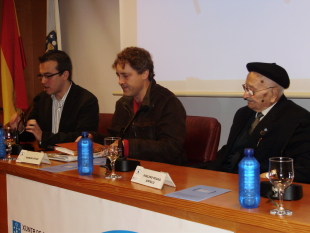 Carlos Call&oacute;n, Manuel Rivas e Avelino Pousa Antelo durante a presentaci&oacute;n