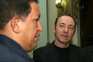 Spacey e Chávez no Palacio de Miraflores