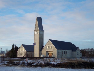 Igrexa de Selfoss, a cidade m&aacute;is afectada polo terremoto
