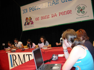 Ponte Nas... Ondas! comezou sendo un proxecto de radio entre escolas das d&uacute;as beiras do Mi&ntilde;o