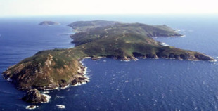 A Illa de Ons est&aacute; inclu&iacute;da no Parque Nacional Mar&iacute;timo-Terrestre das Illas Atl&aacute;nticas de Galiza dende 2002