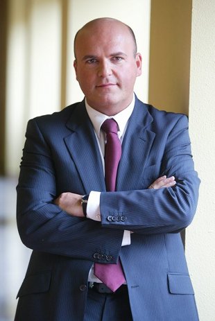 Manuel Baltar, na s&uacute;a foto oficial da web do Parlamento