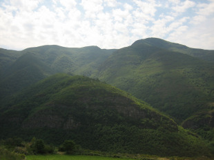 Est&aacute; situado en Rede Natura e no Cami&ntilde;o de Santiago