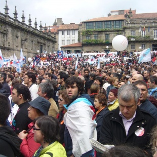 A concentración do 17 de maio ateigou a Praza da Quintana