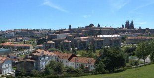 Parte dunha panor&aacute;mica de Compostela / Flickr: Estribiyo