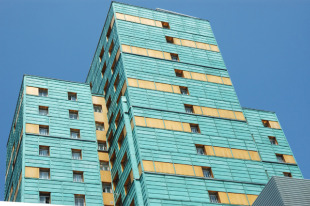 O Hospital Xeral de Vigo, situado no centro da cidade, foi constru&iacute;do en 1955