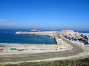 O Porto Exterior da Coru&ntilde;a precisar&aacute; dun investimento que dobra o previsto inicialmente