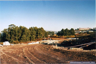 Efectos que tivo sobre o monte comunal a construci&oacute;n dunha aldea afgana para o entrenamento dos soldados
