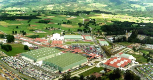 Vista a&eacute;rea do recinto da Semana Verde