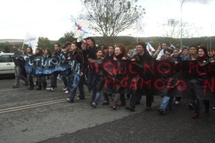 A manifestaci&oacute;n partiu do campus e marchou deica &aacute; subdelegaci&oacute;n do goberno espa&ntilde;ol en Lugo, no centro da cidade