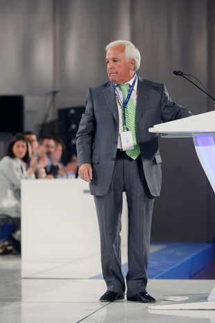 Baltar intenta manter un seu feudo ourens&aacute;n cada vez m&aacute;is asedidado polo "oficialismo"