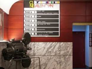 Os 'Valle Incl&aacute;n' son un dos &uacute;ltimos cines propiedade dunha empresa galega