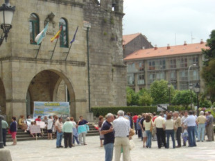 Mentres o proxecto seguiu en p&eacute;, os veci&ntilde;os de Noia concentr&aacute;banse todos os domingos diante do concello