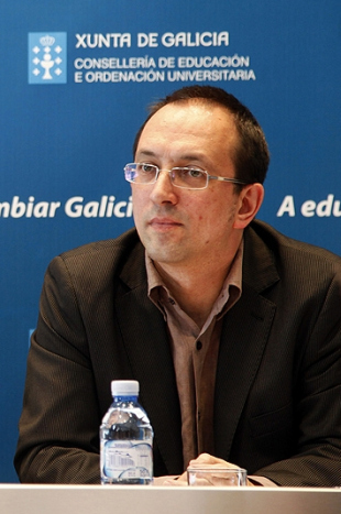 Anxo Lorenzo, a semana pasada, durante a presentaci&oacute;n das enquisas