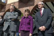 Os asinantes, este luns