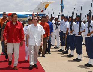 Imaxe dun cumio recente entre Chávez e Uribe