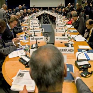 O director do FMI, Dominique Strauss-Kahn, dixo que esta medida confirma o liderado de Brasil entre os pa&iacute;ses emerxentes