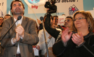 Tereixa Paz durante un acto político en Ourense co líder do BNG