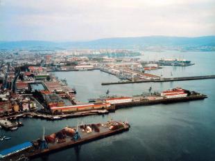 Vista a&eacute;rea das instalaci&oacute;ns de Navantia