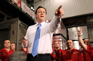 David Cameron poder&iacute;ase converter no primeiro ministro m&aacute;is novo desde o S.XIX