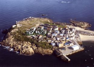 Marcados con tres c&iacute;rculos negros os dese&ntilde;os dos edificios que se proxectan constru&iacute;r na zona