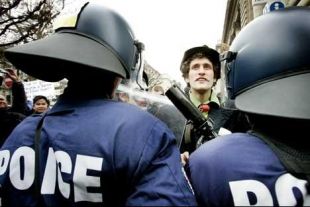 Unha imaxe da protesta / Foto: Tribune de Genève