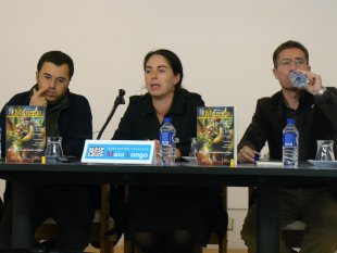 Presentación da Revista Murguía dirixida por Uxío-Breogán (á dereita na foto)