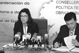 A conselleira de Pol&iacute;tica Territorial, Mar&iacute;a Xos&eacute; Caride, na presentaci&oacute;n da Lei de Medidas Urxentes en materia de protecci&oacute;n do litoral