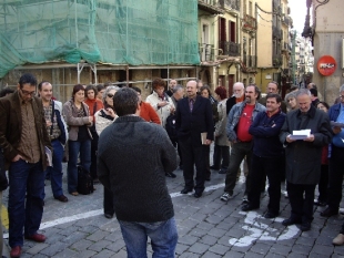 Paseo literario por Iru&ntilde;a no Galeusca 2006