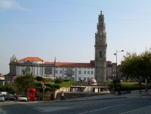 A Pra&ccedil;a de Lisboa, en Porto