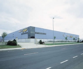 Unha imaxe actual da empresa Heraclio Fournier, con sede en Álava