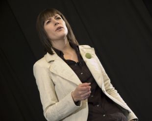 A segunda candidata polas listas do BNG na Coru&ntilde;a, Ana Pont&oacute;n, abriu o acto