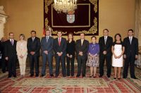 Hai conselleiros que s&oacute; falan castel&aacute;n