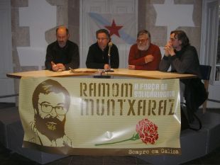 Na presentaci&oacute;n dos actos de homenaxe, Pedro Alonso, Xan Carlos &Aacute;nsia, Lu&iacute;s Foz e Suso Irago