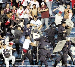 Violencia no f&uacute;tbol