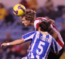 O xogo a&eacute;reo foi a &uacute;nica arma que amosaron os bizkainos / Foto: Athletic-club.net