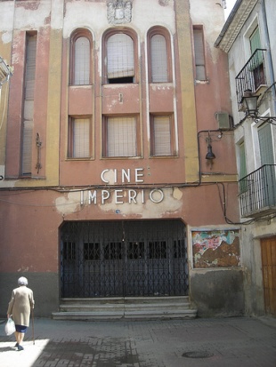 O Cine Imperio, un dos vellos que foi pechado / Flickr: casasroger