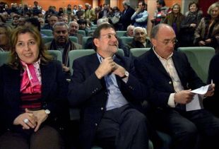Rajoy acompañado de Jiménez Morán nun mítin en Verín