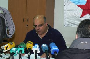 Xabier Aboi, secretario da CIG-Mar, nun momento da conferencia de prensa