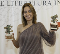 Rosa Aneiros gañou este ano o o Xerais de novela e o premio da Fundación Caixa Galicia de Literatura Xuvenil.