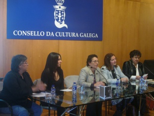 Helena González, Carmen Blanco, Rosario Álvarez, Esperanza Mariño e Pilar García Negro