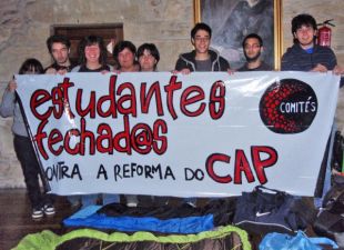 Estampa do peche do alumnado en protesta pola reforma do CAP (5-5-2009)