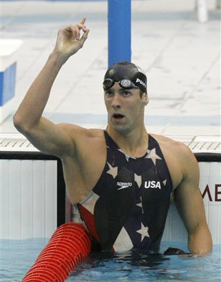 A tecnoloxía dos bañadores ultrarrápidos, como o que leva Michael Phelps, usouse primeiro para reducir a resistencia no espazo