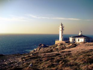 Zona do faro de Cabo Touriñán, o punto máis occidental de Galiza
