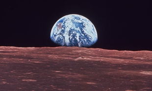 Vista da Terra desde a lúa en 1969, nunha imaxe tomada polo Apolo XI