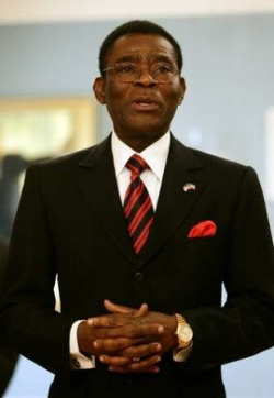 Obiang é presidente dende 1979, grazas a un golpe de Estado contra o anterior ditador