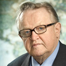 Martti Ahtisaari, ex presidente finlandés, é o enviado especial da ONU en Cosova