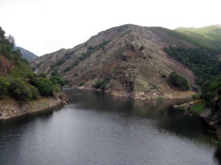 O proxecto prevé o aproveitamento hidroeléctrico do salto de Suarna, no río Navia (na imaxe)