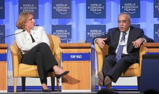 Fayyad, no Foro de Davos de 2008 coa ministra de Exteriores de Israel, Tzipi Livni