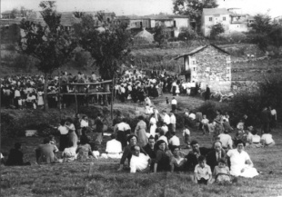 Romaría en Alberguería, vila da Veiga asolagada en 1958